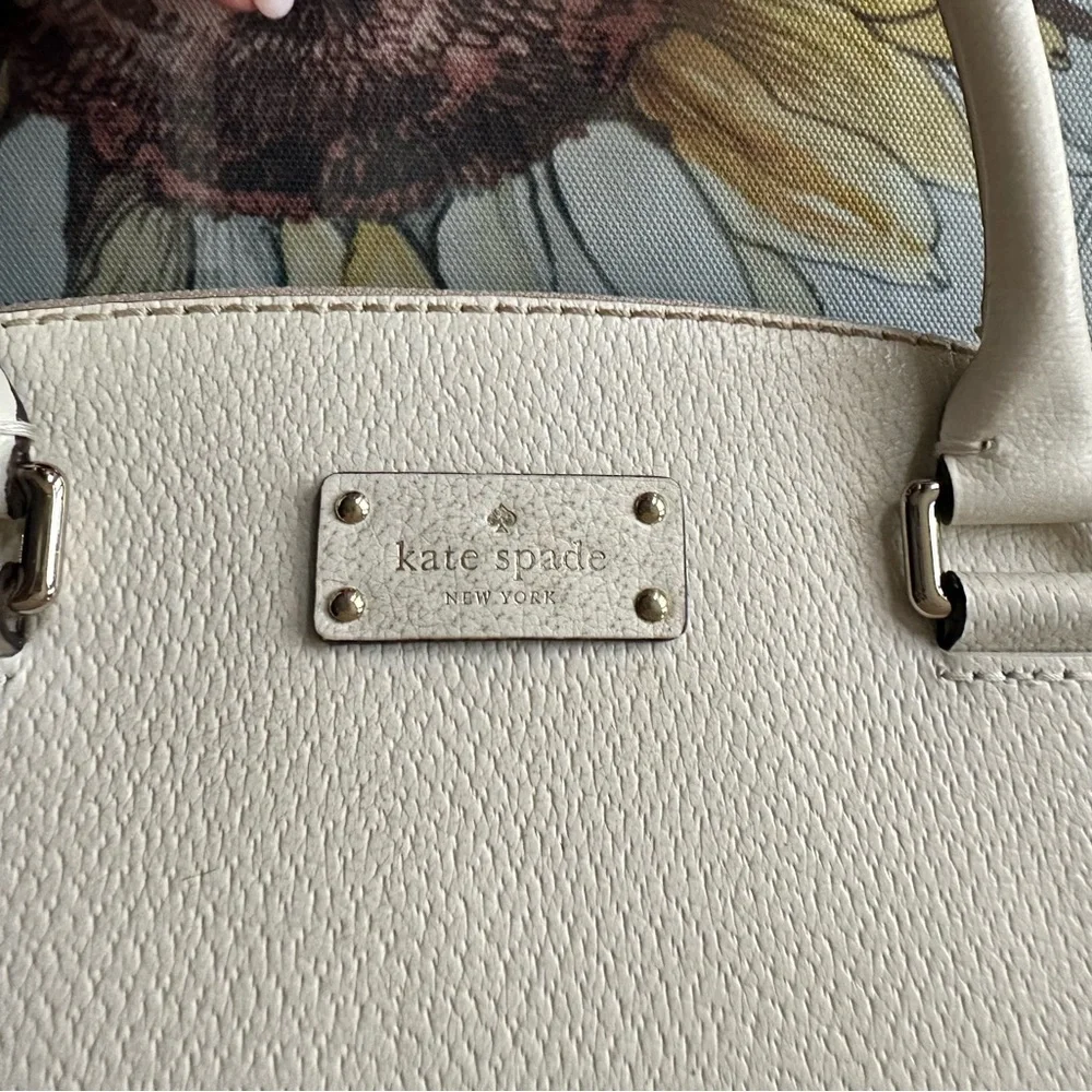 Kate Spate   Beige and cream Satchels Bag  in good condition - Picture 12 of 15